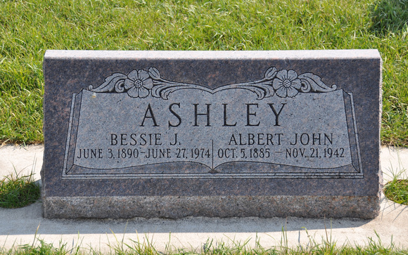 Ashley, Albert John (Bessie J.) (1) (Paris)