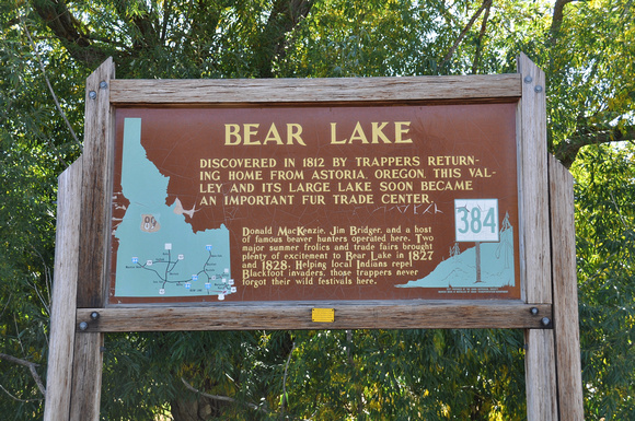 Highway markers for Bear Lake (2)