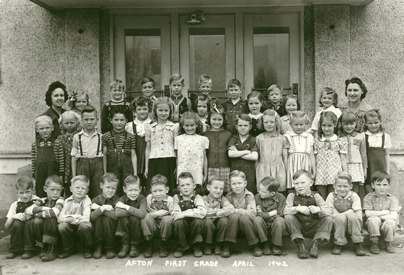 People, Group, School, Afton 1st Grade, 1942