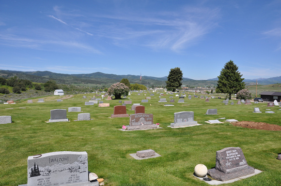 3. Thayne Cemetery